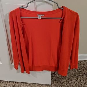 Orange short sweater